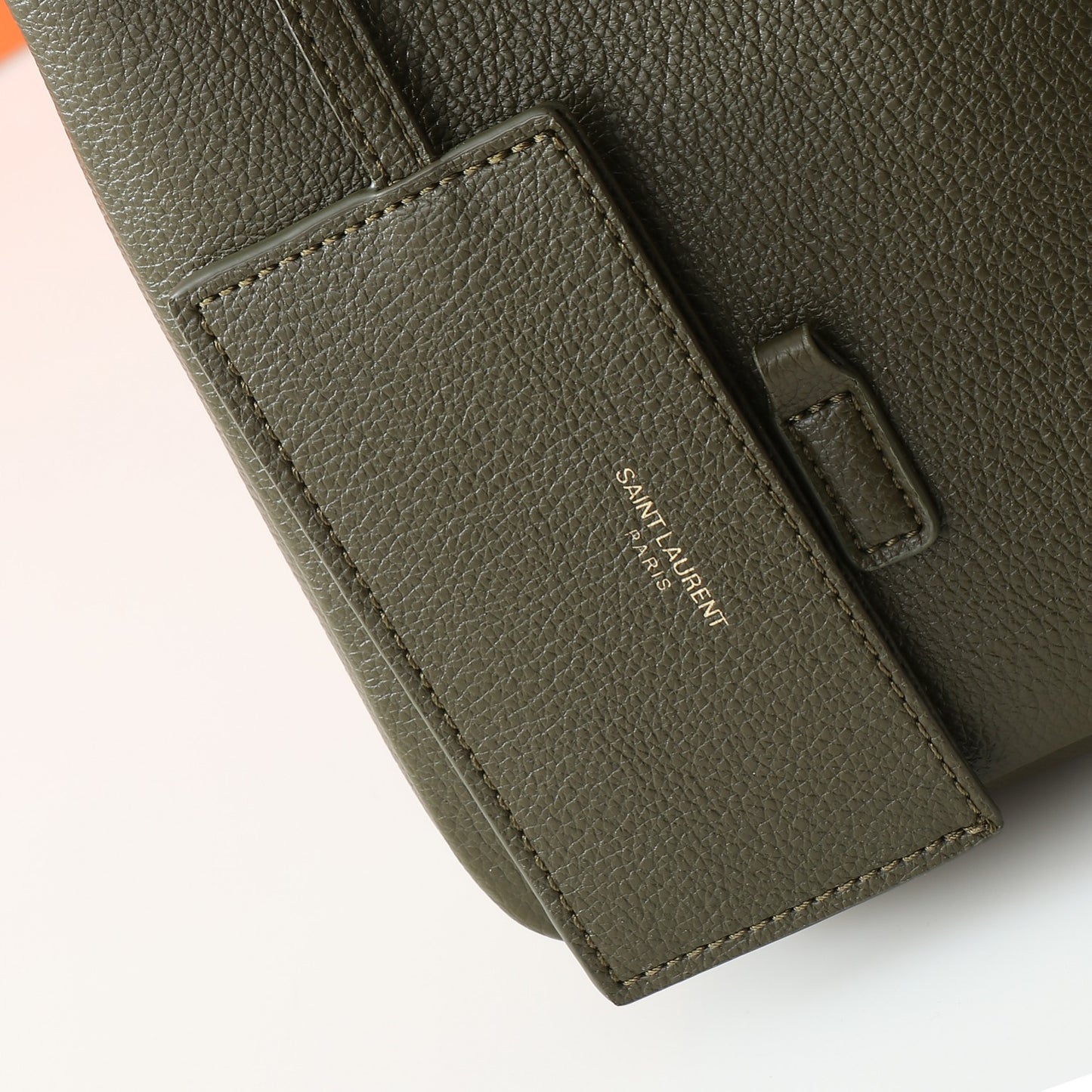 165NSL115BDE Stylish leather bag