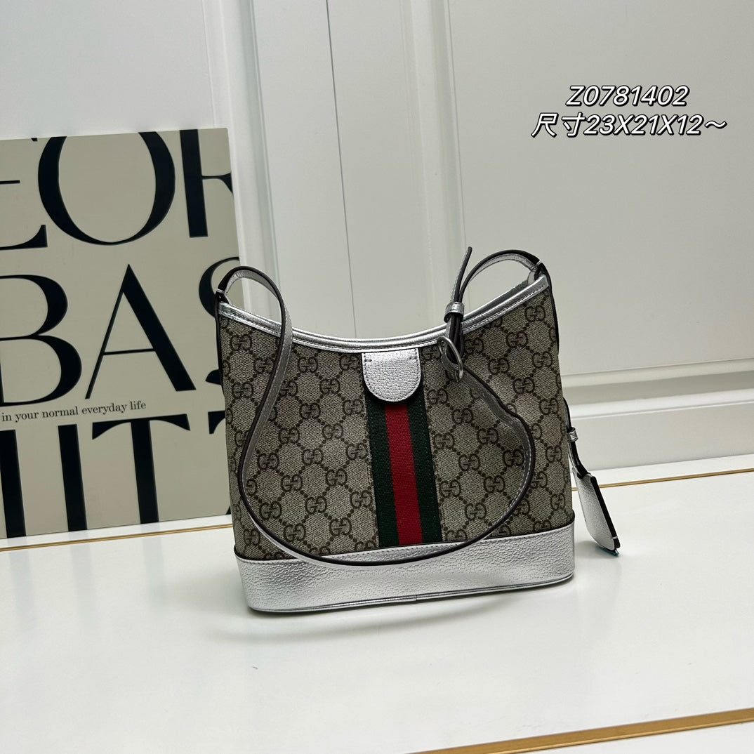 1XB453BDE Stylish leather bag