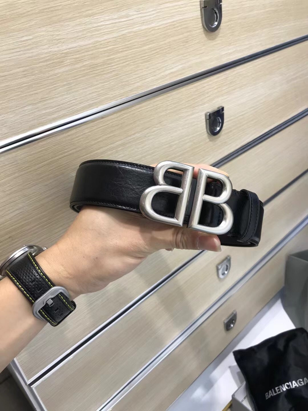 255RJ6PDE Stylish  High quality belt With full package