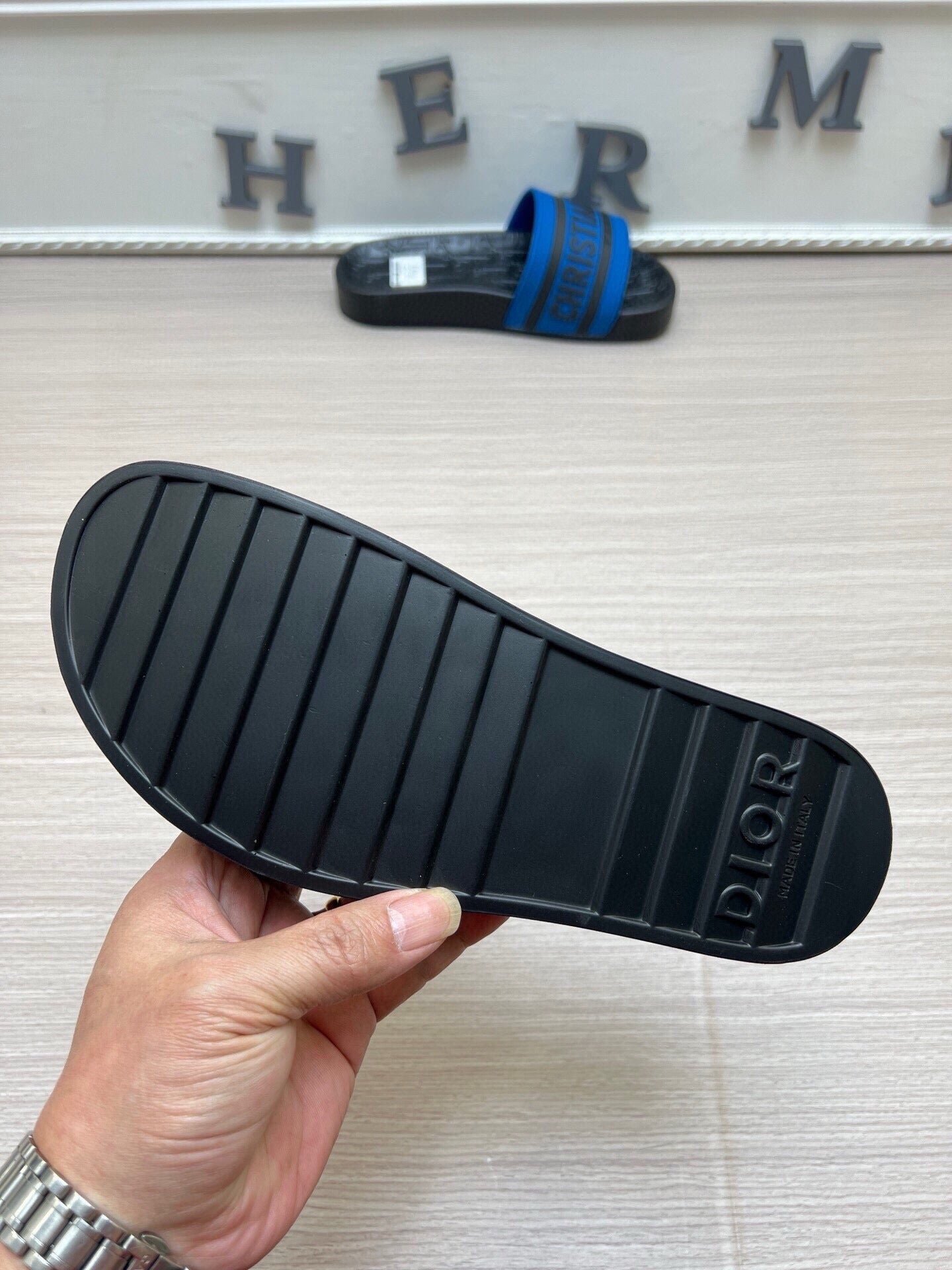 5LD212ZDE Stylish Slippers