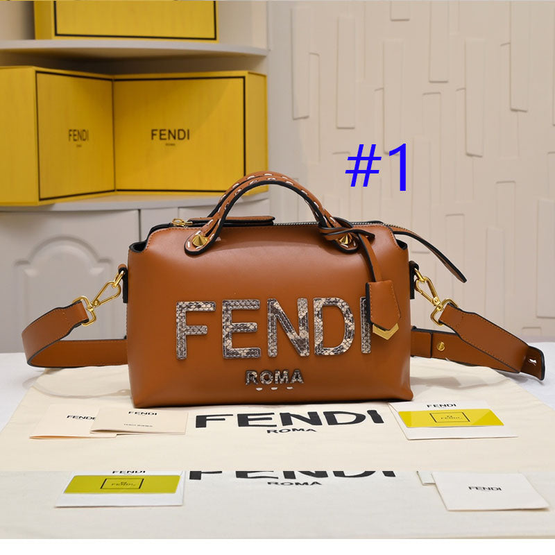 1WF110BDE Stylish leather bag