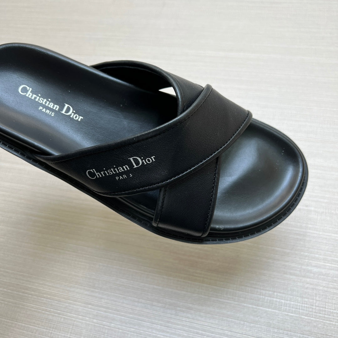 54D115ZDE Stylish slippers