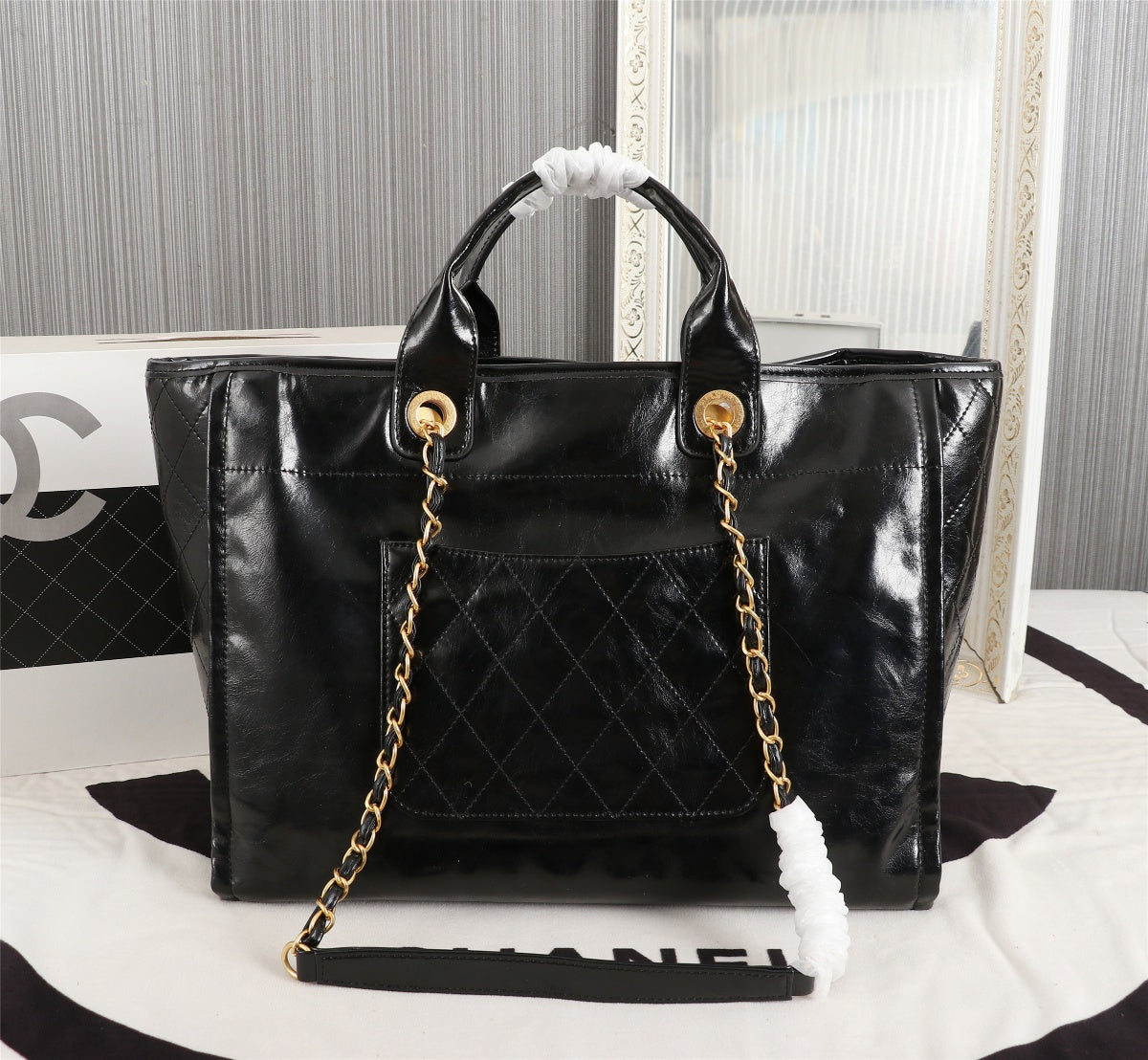 2XE349BDE Stylish leather bag 
