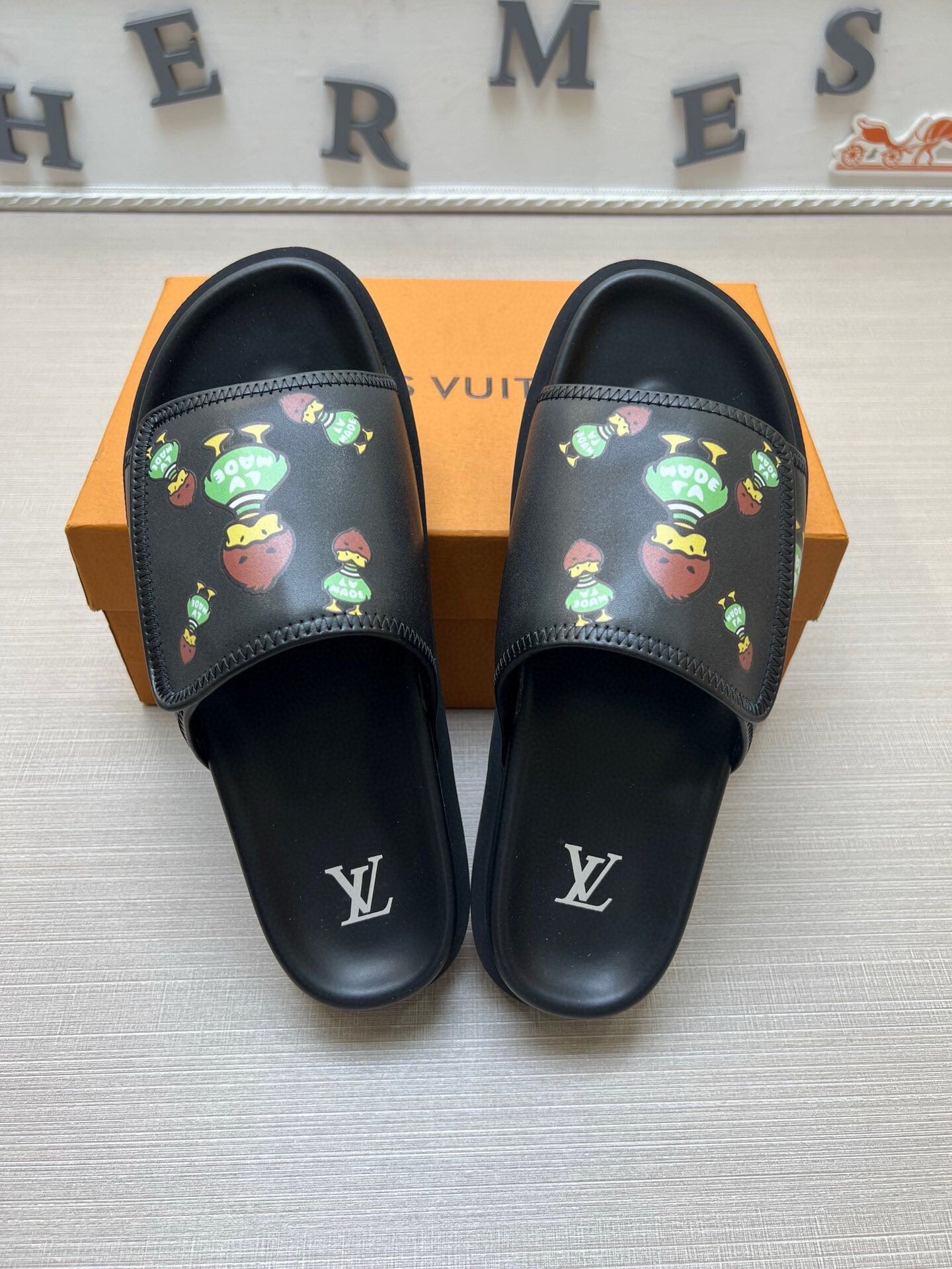 5WE248ZDE Stylish Slippers