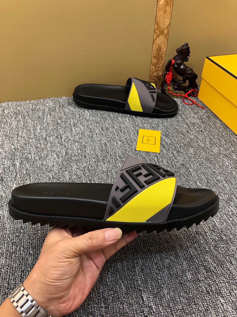 5XF108ZDE Stylish Slippers