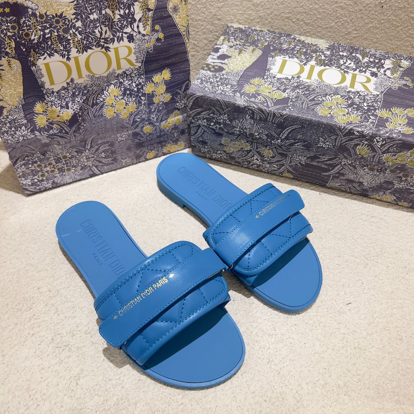 14D79ZDE Stylish Slippers