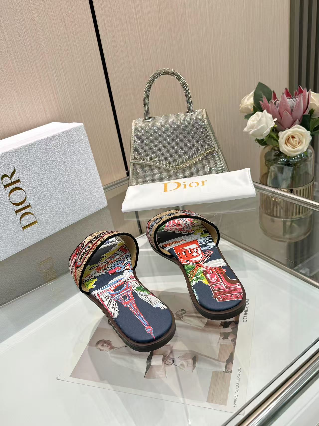 285ZD67ZDE Stylish  Peather Slippers