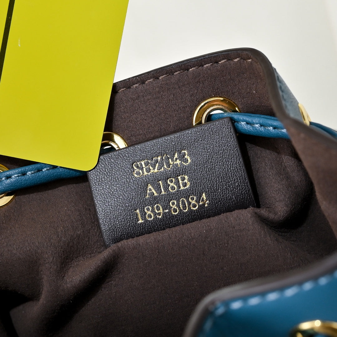 15RF11BDE Stylish bag