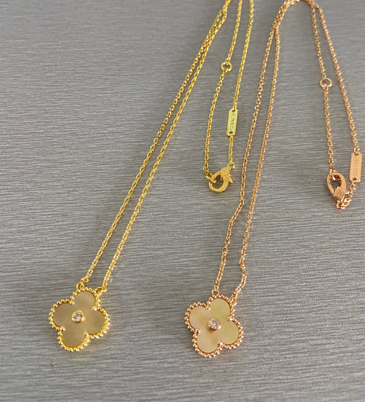 5WVA175XDE Stylish Necklaces