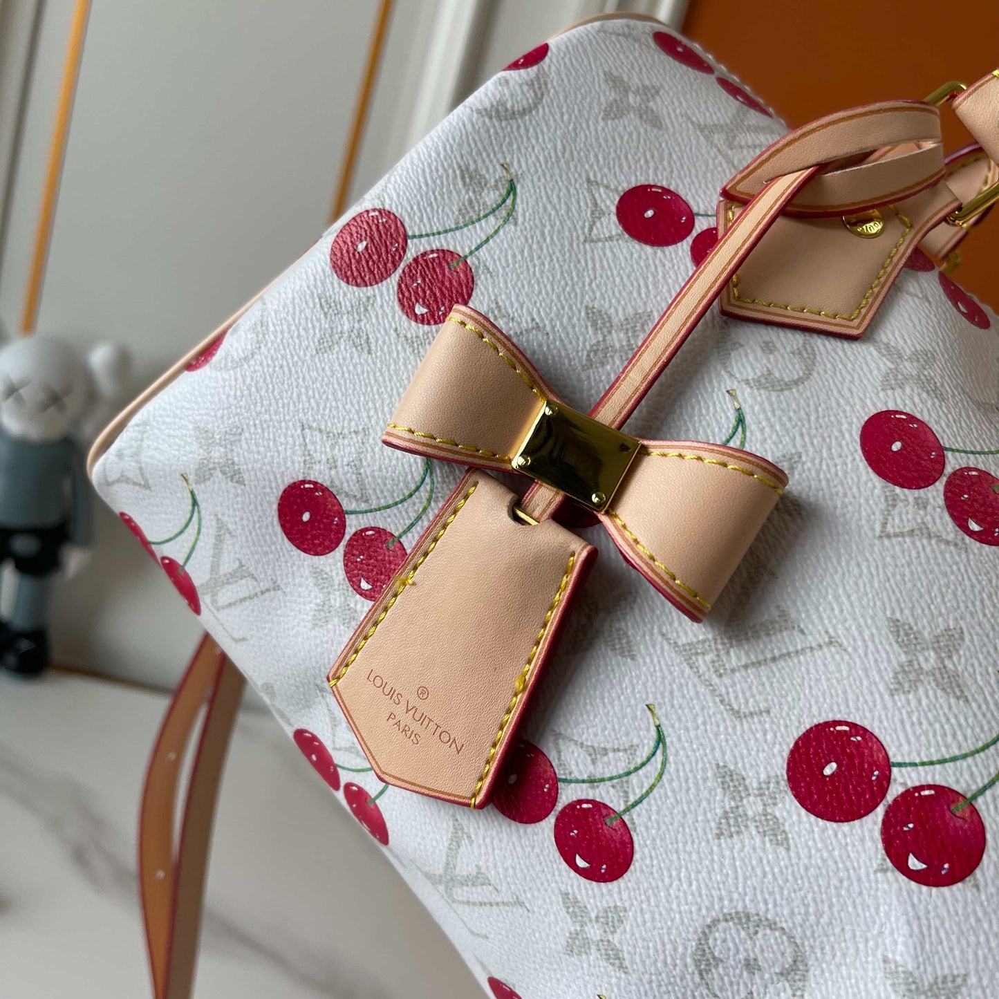 175NE2BDE Stylish leather bag