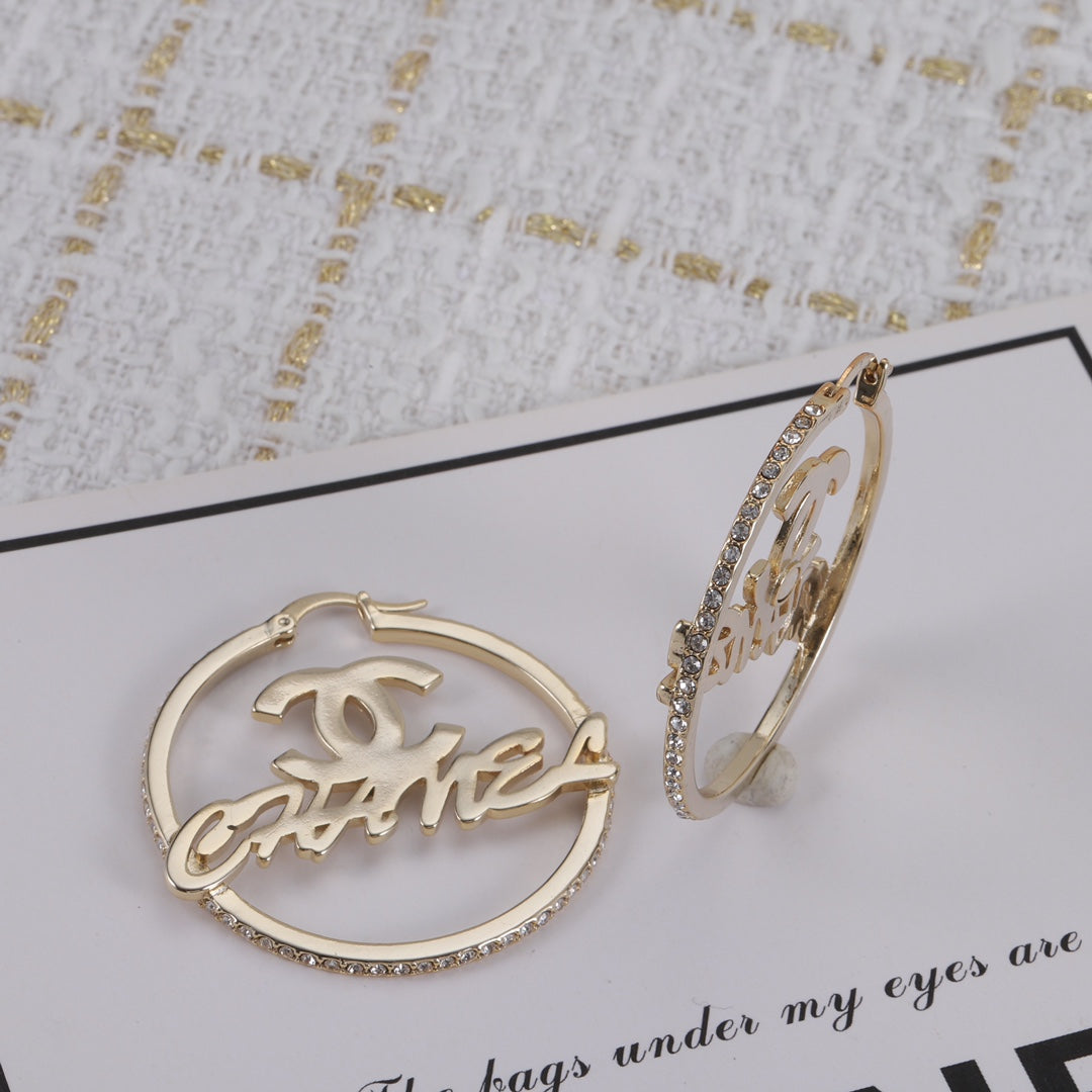 14C1008EDE Stylish Earrings