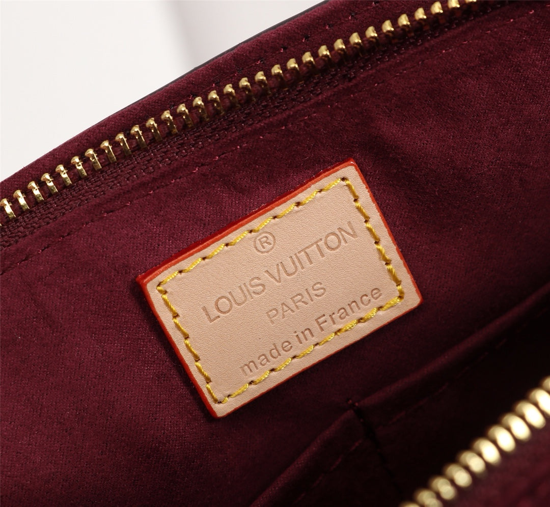 2XE343BDE Stylish leather bag 