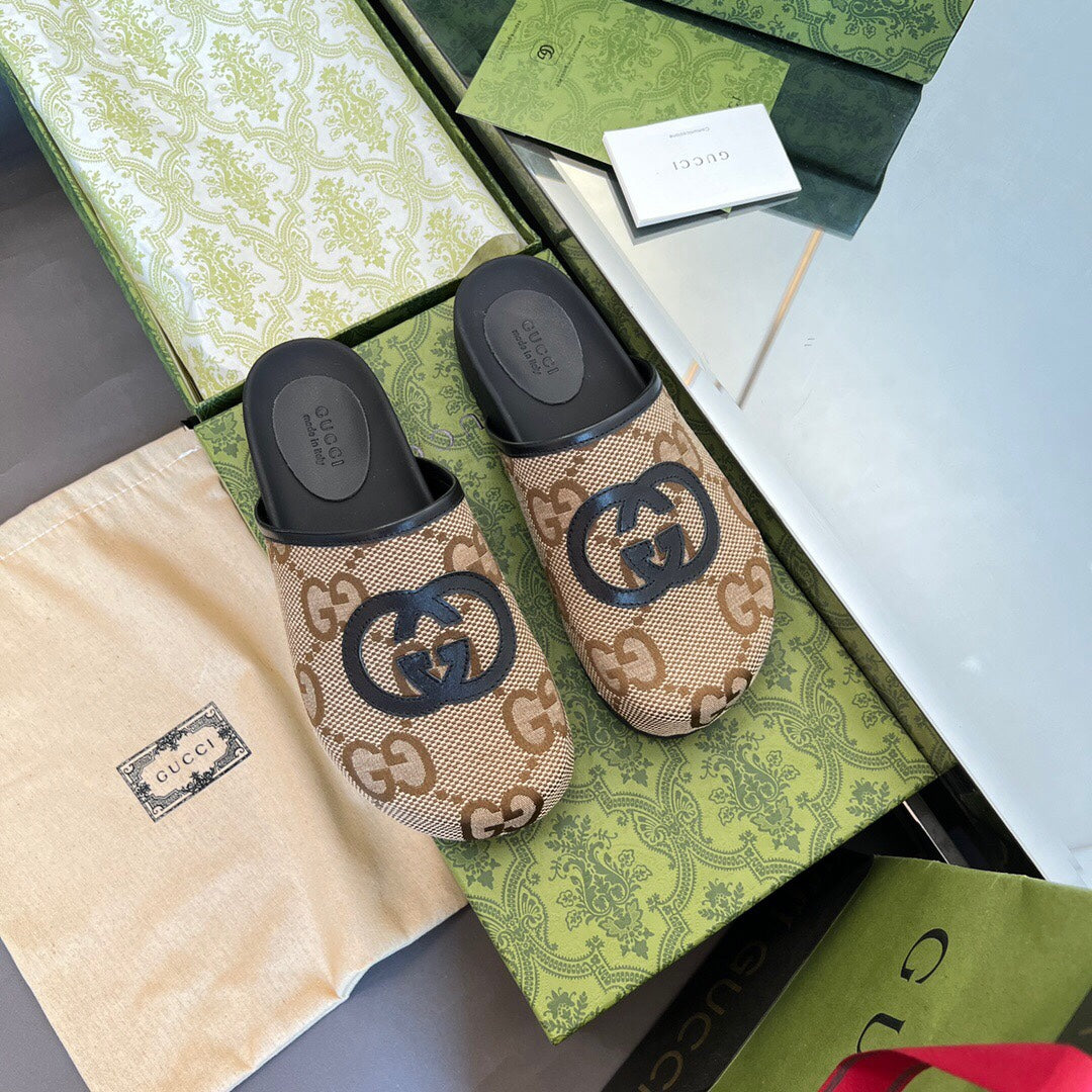 2YB26ZDE Stylish Slippers
