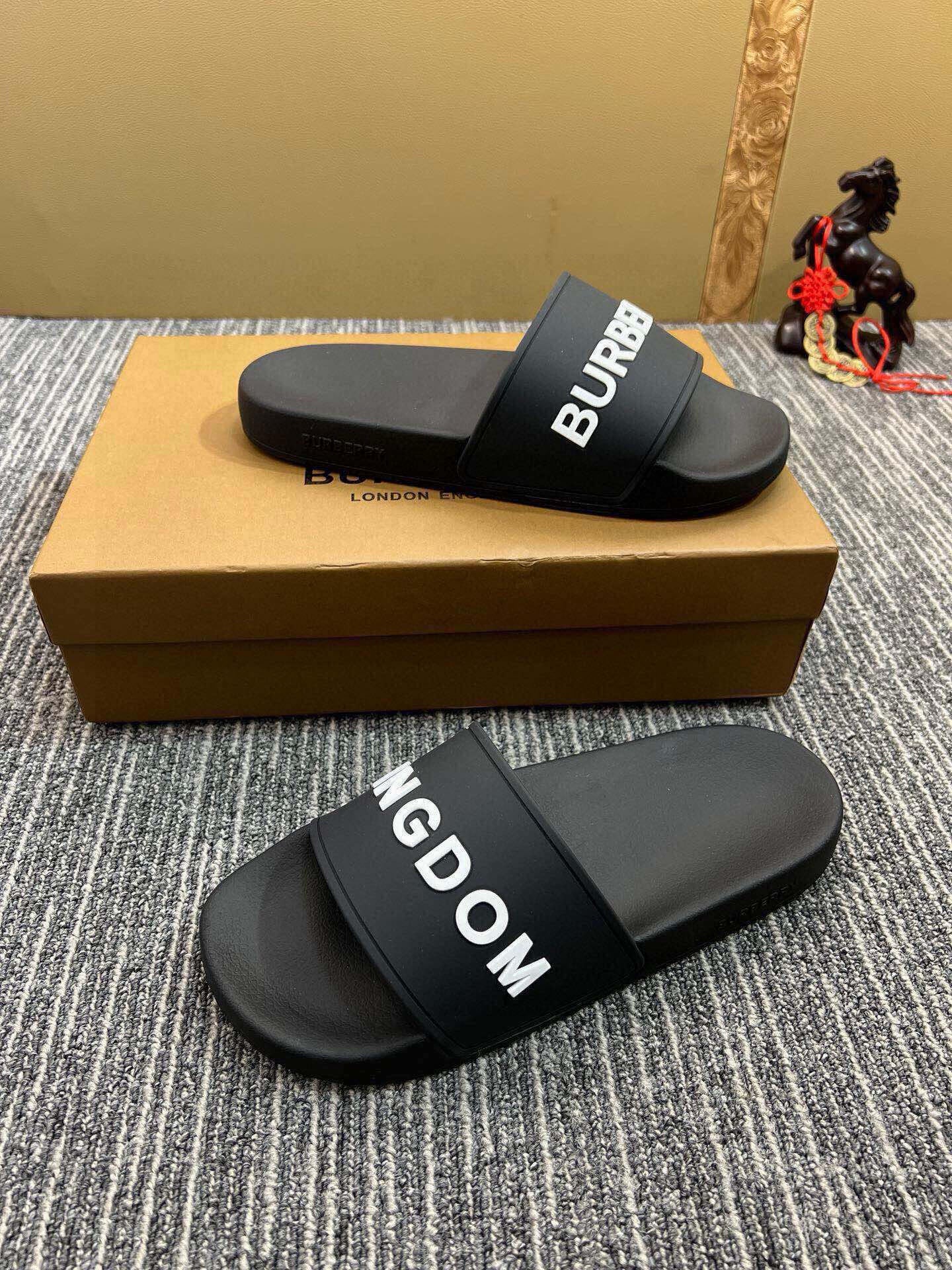 535ZR254ZDE Stylish Slippers