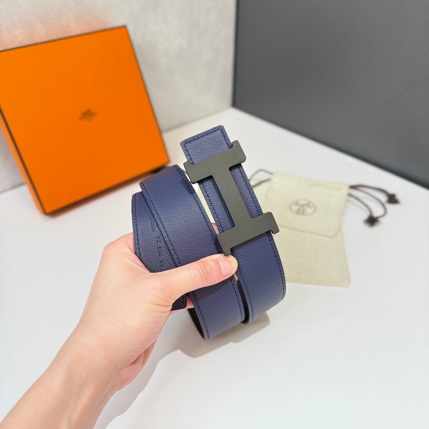 155RH231PDE Stylish  High quality belt With full package