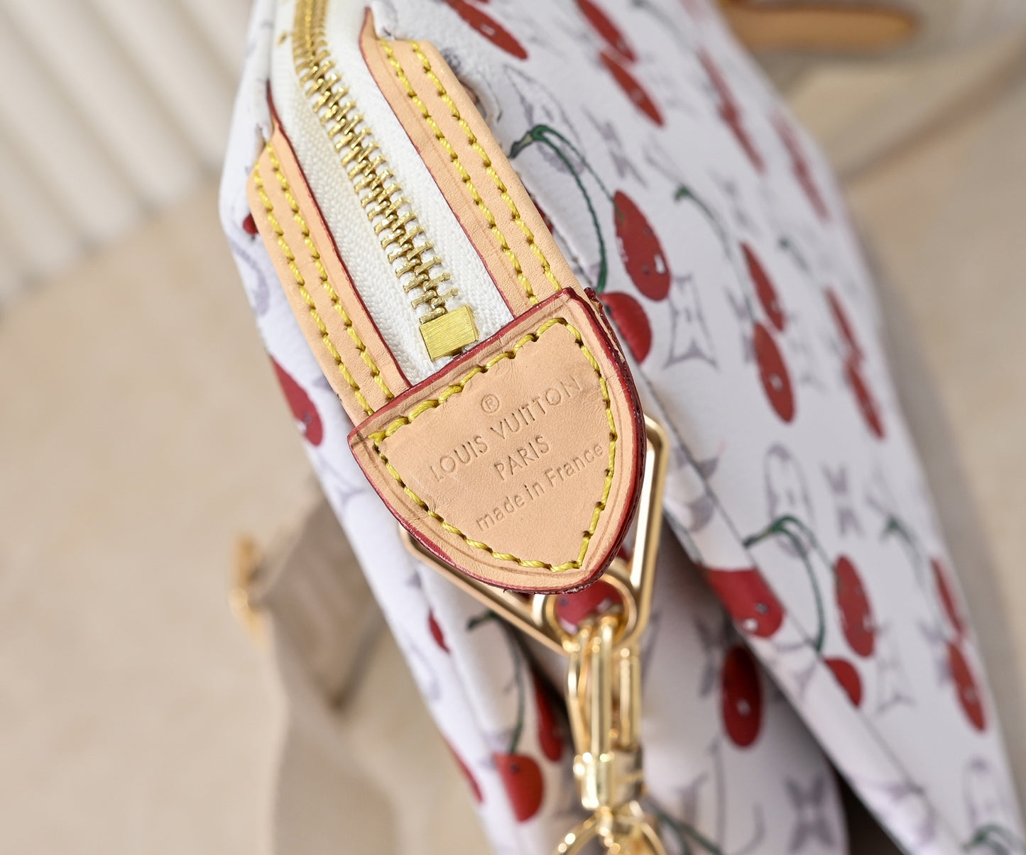 15RE29BDE Stylish bag