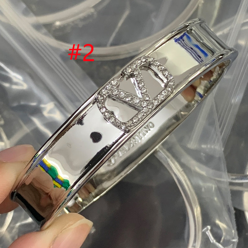 84VL41KDE Stylish Bracelets