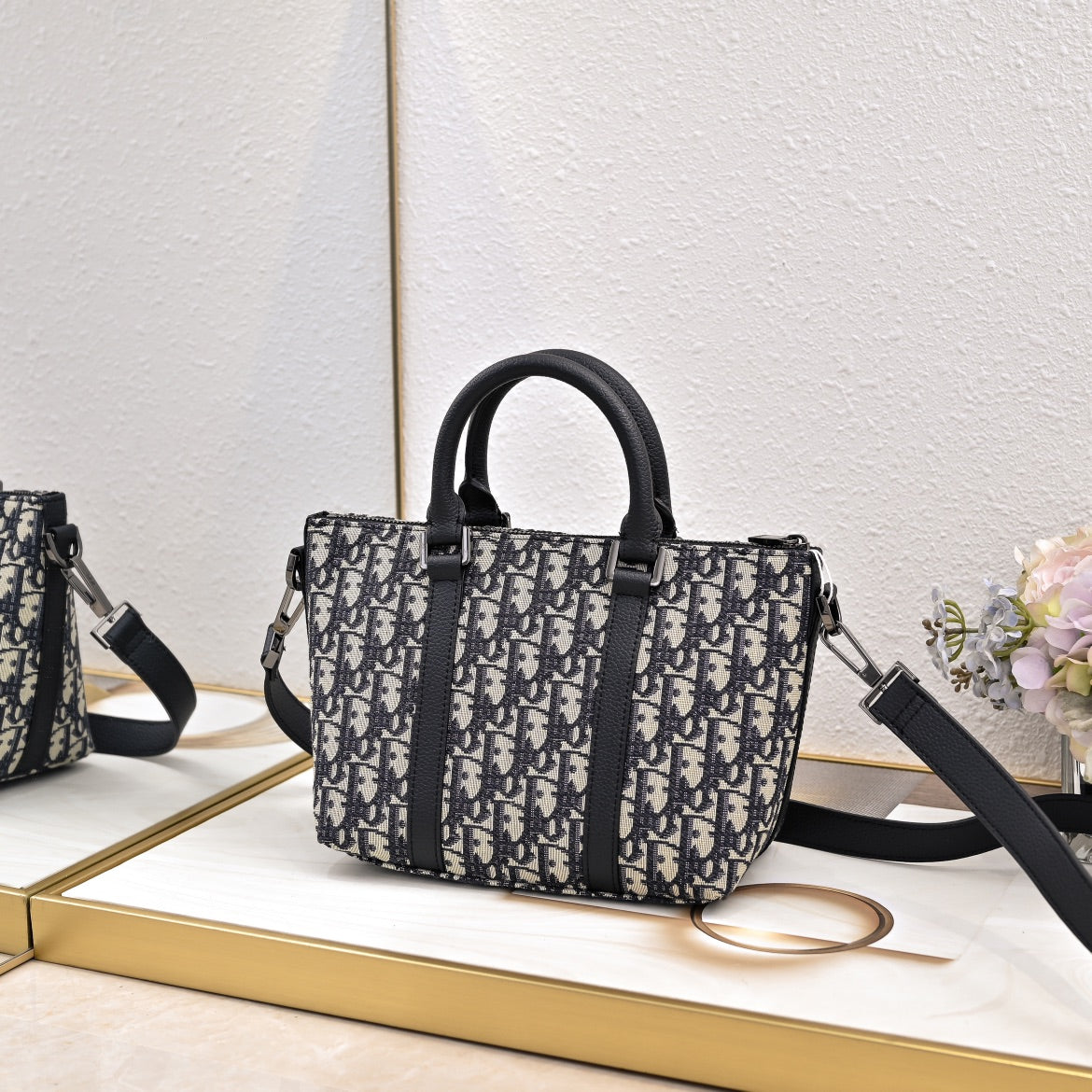 1XD65BDE Stylish bag