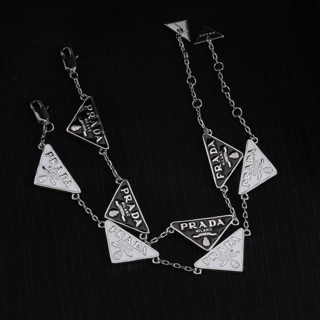 1XPD595KDE Stylish Bracelets