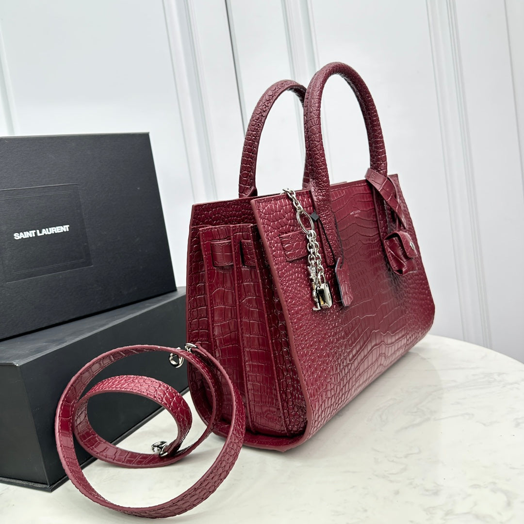 1XSL268BDE Stylish leather bag 