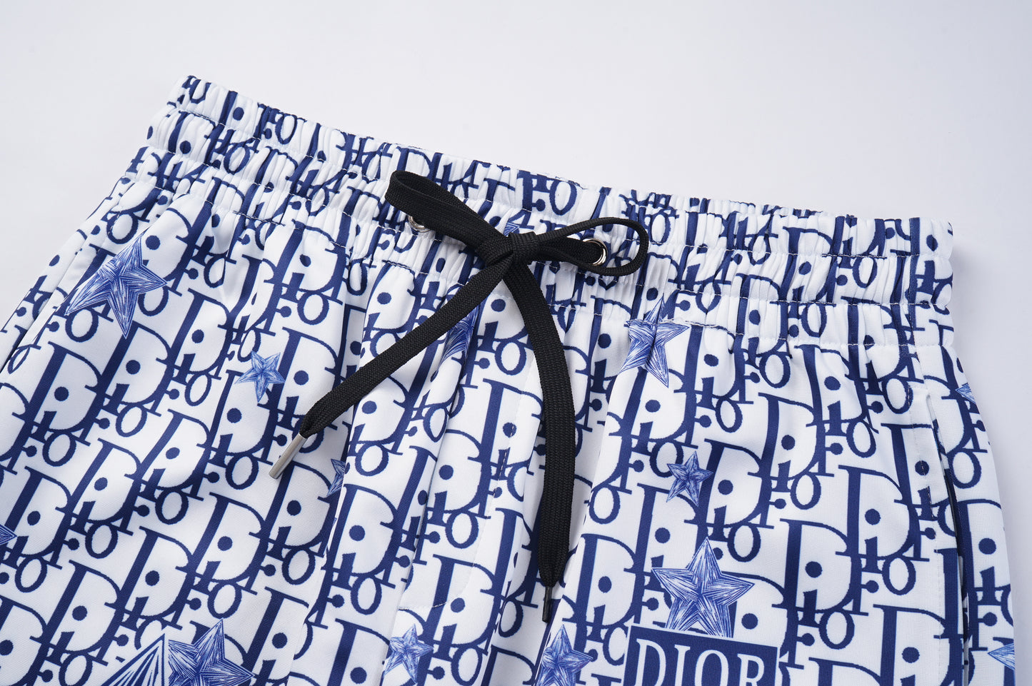 145RD49UDE Stylish shorts