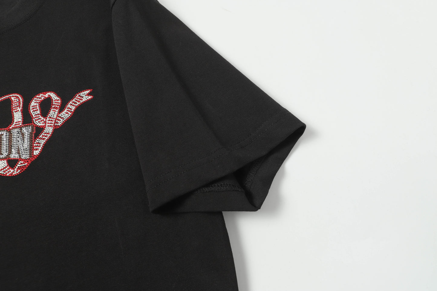 145RE202UDE Stylish T-shirt