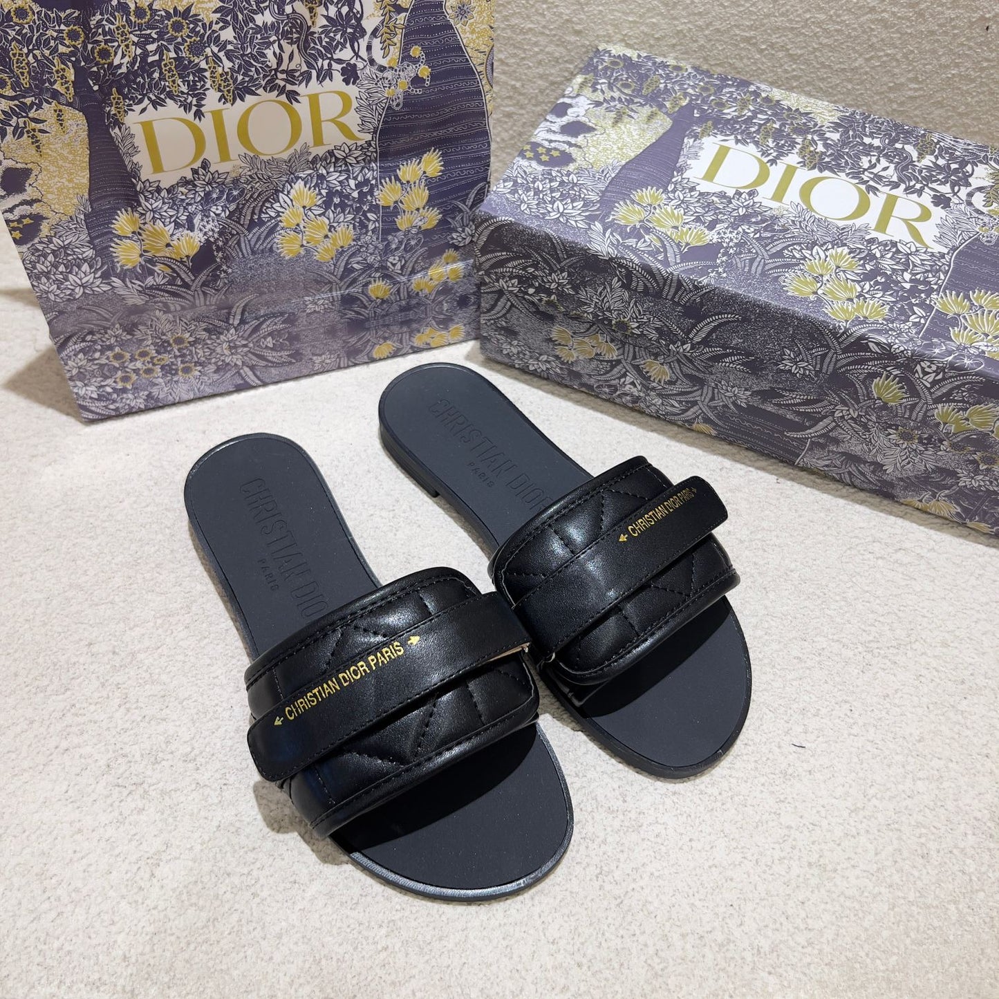 14D79ZDE Stylish Slippers