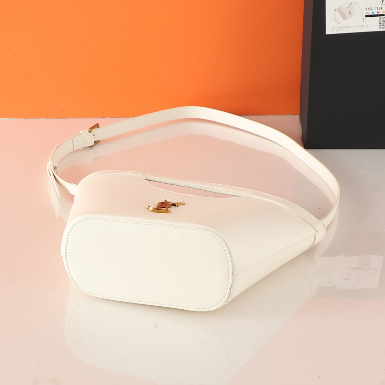 1XSL75BDE Stylish leather bag