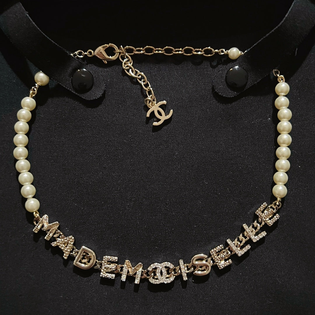 14C711KDE Stylish Necklaces