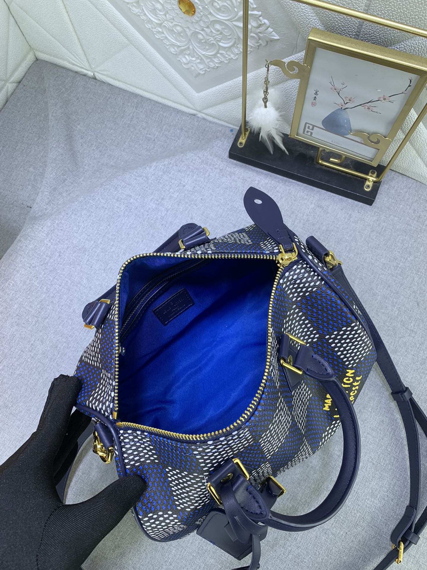 2XE269BDE Stylish leather bag 