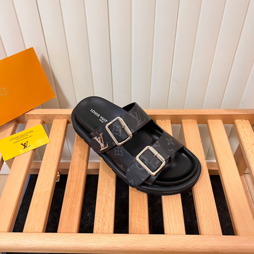 14E208ZDE Stylish Slippers