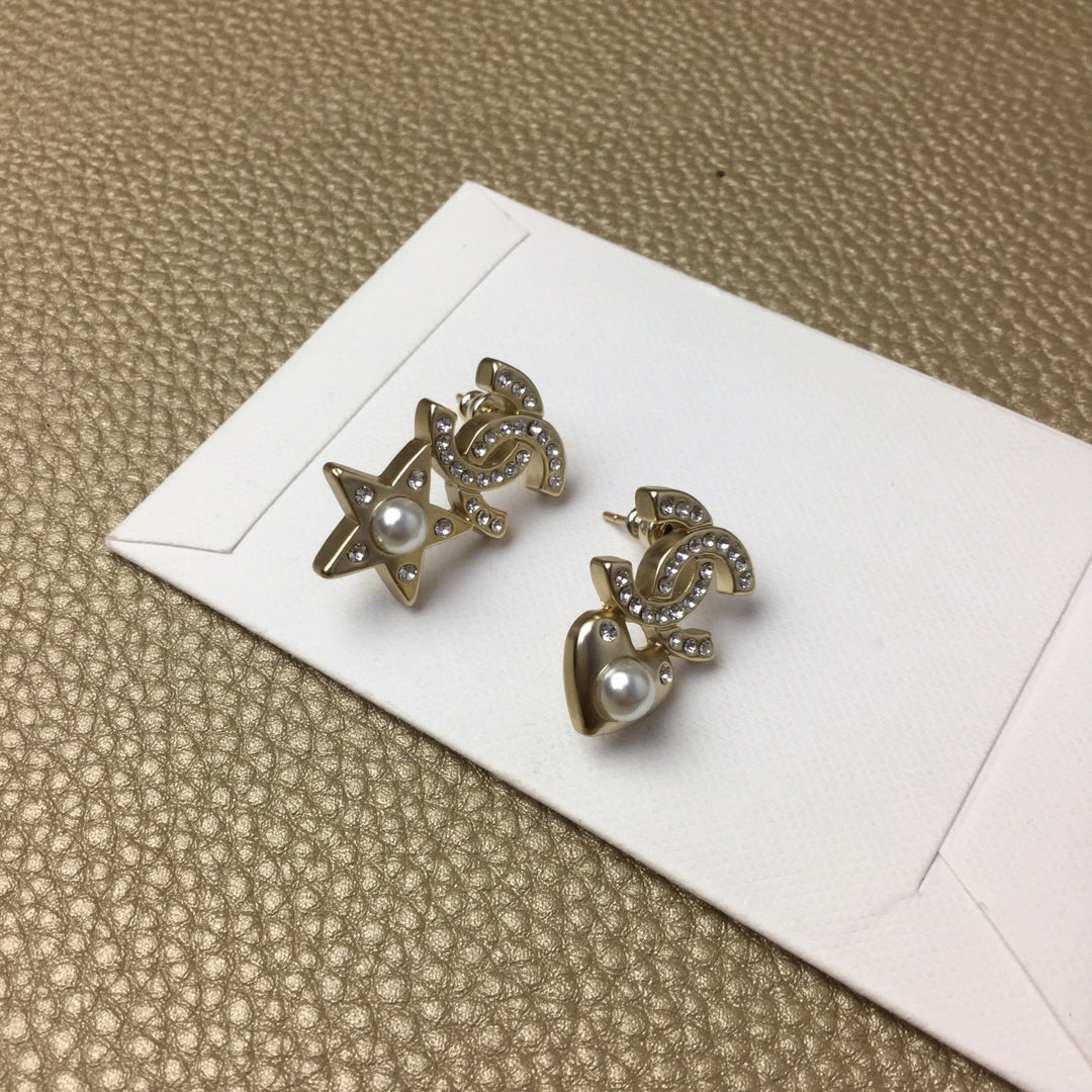 14C76EDE Stylish Earrings