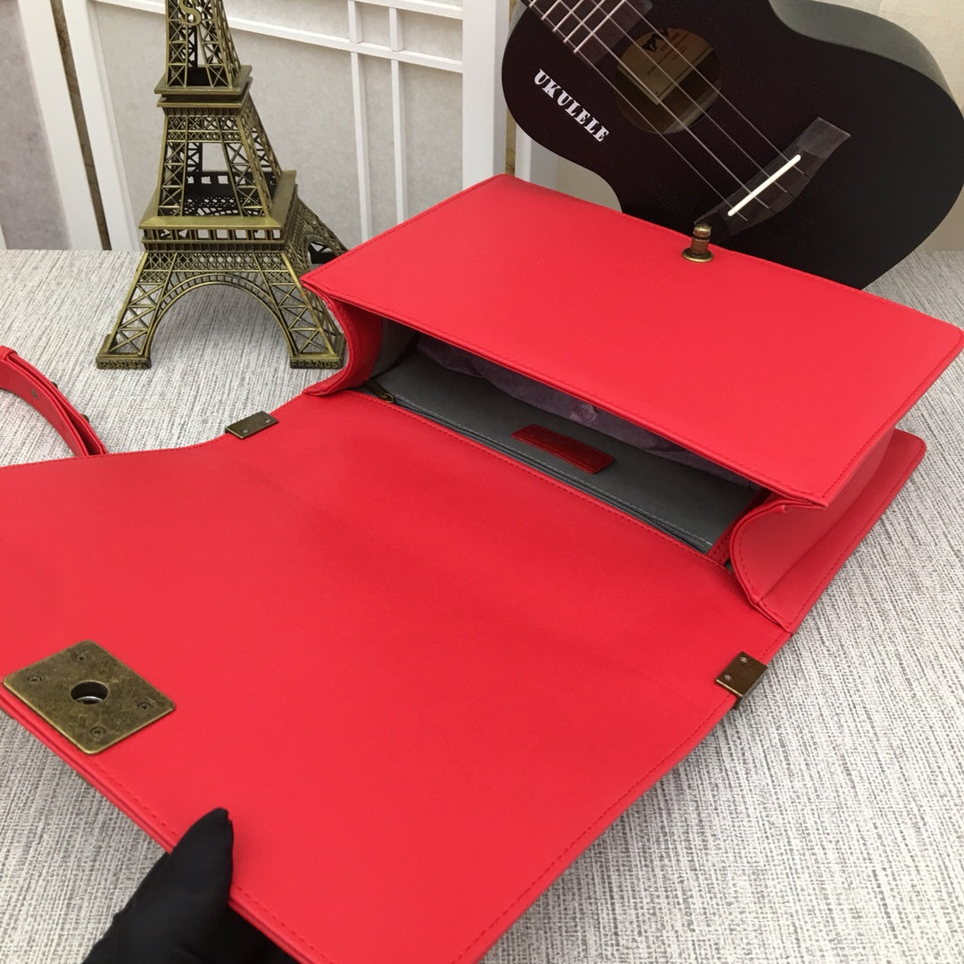 5C60BDE Stylish leather bag 