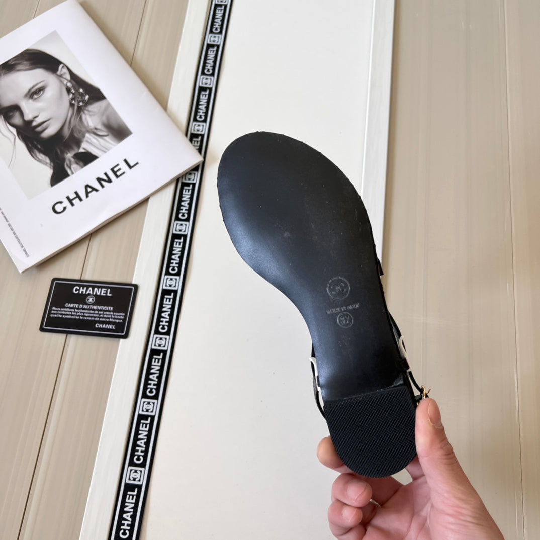 14C213ZDE Stylish sandals