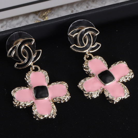 14C458EDE Stylish Earrings