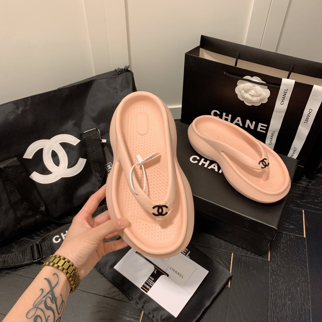 14C190ZDE Stylish Slippers