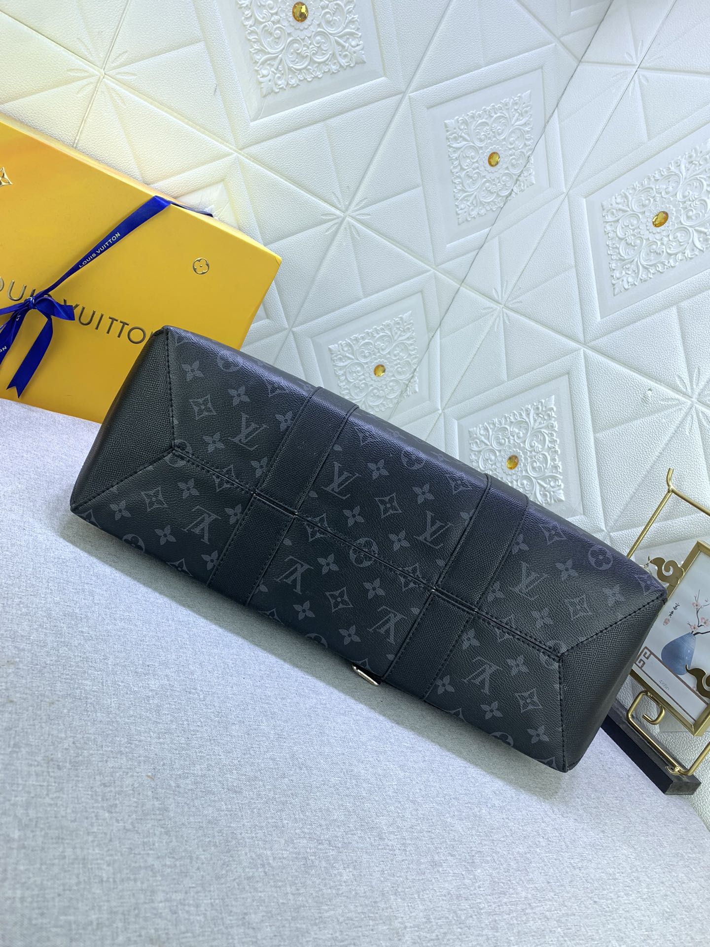 2XE350BDE Stylish leather bag 