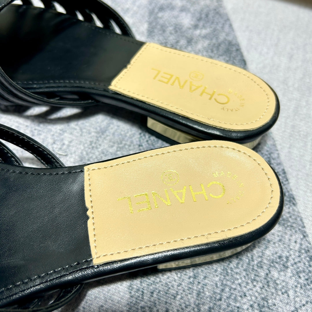 14C186ZDE Stylish Slippers