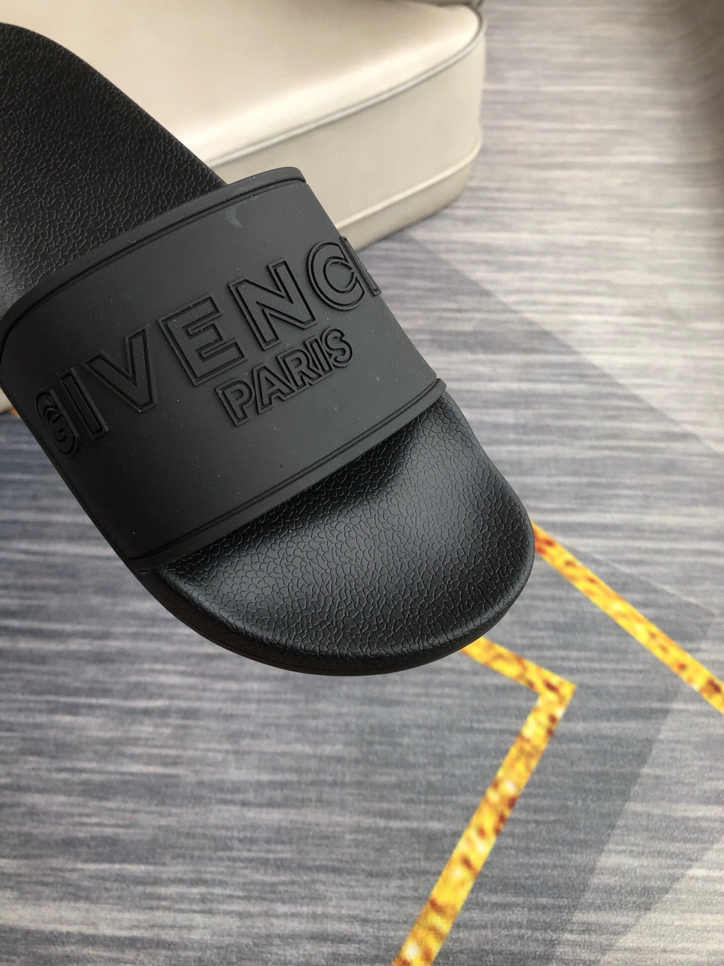 535ZGV265ZDE Stylish Slippers