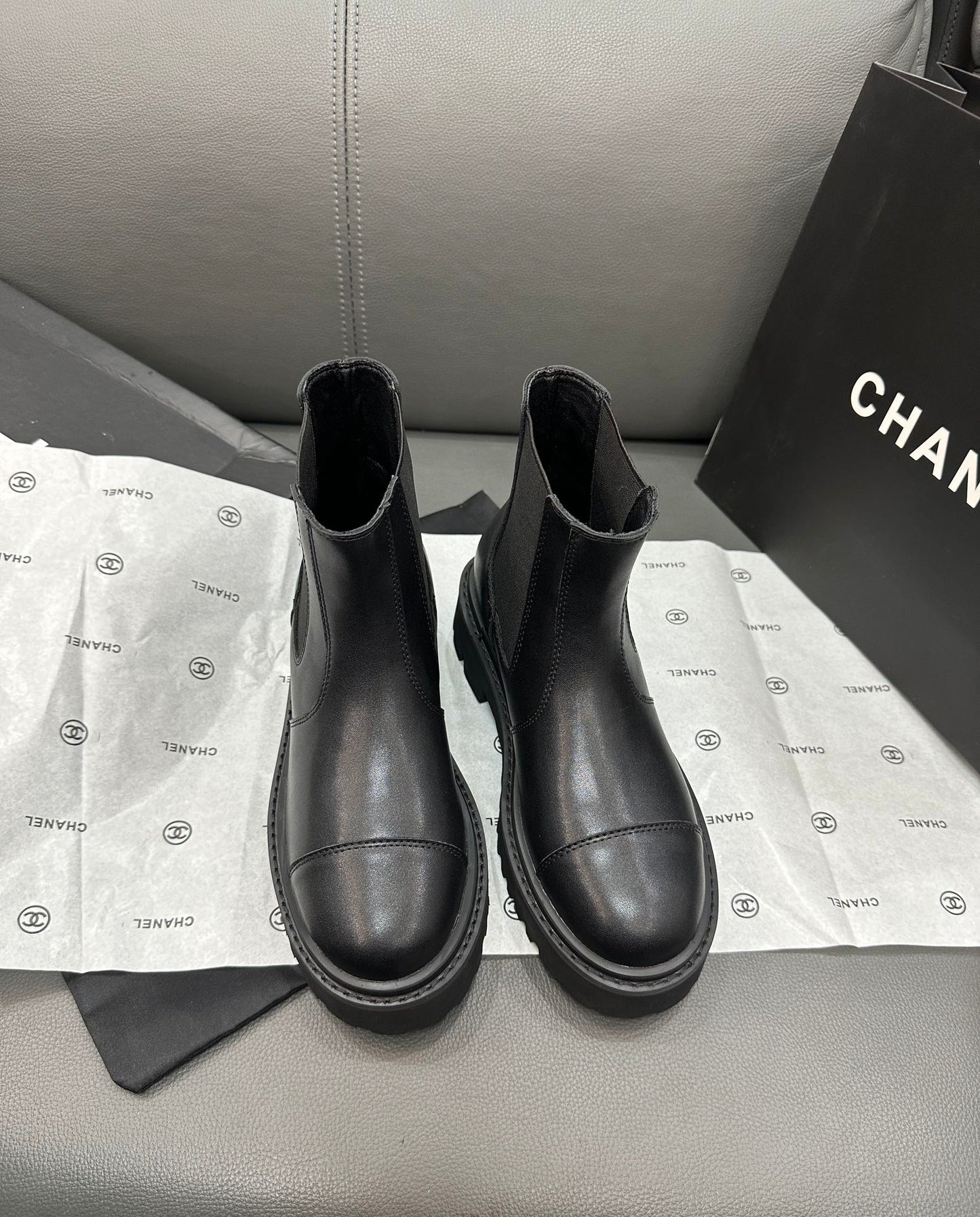 1JC13ZDE Stylish leather boots