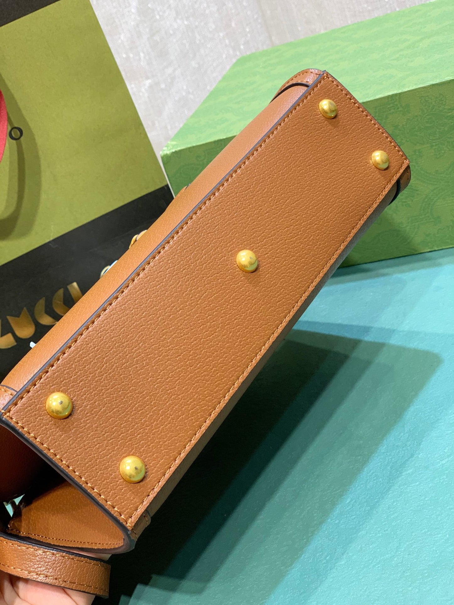 1XB114BDE Stylish leather bag 