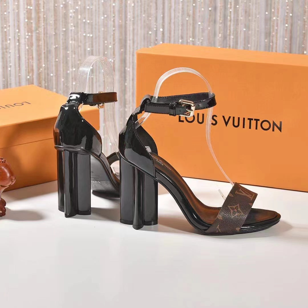 245RE27ZDE Stylish leather High heels