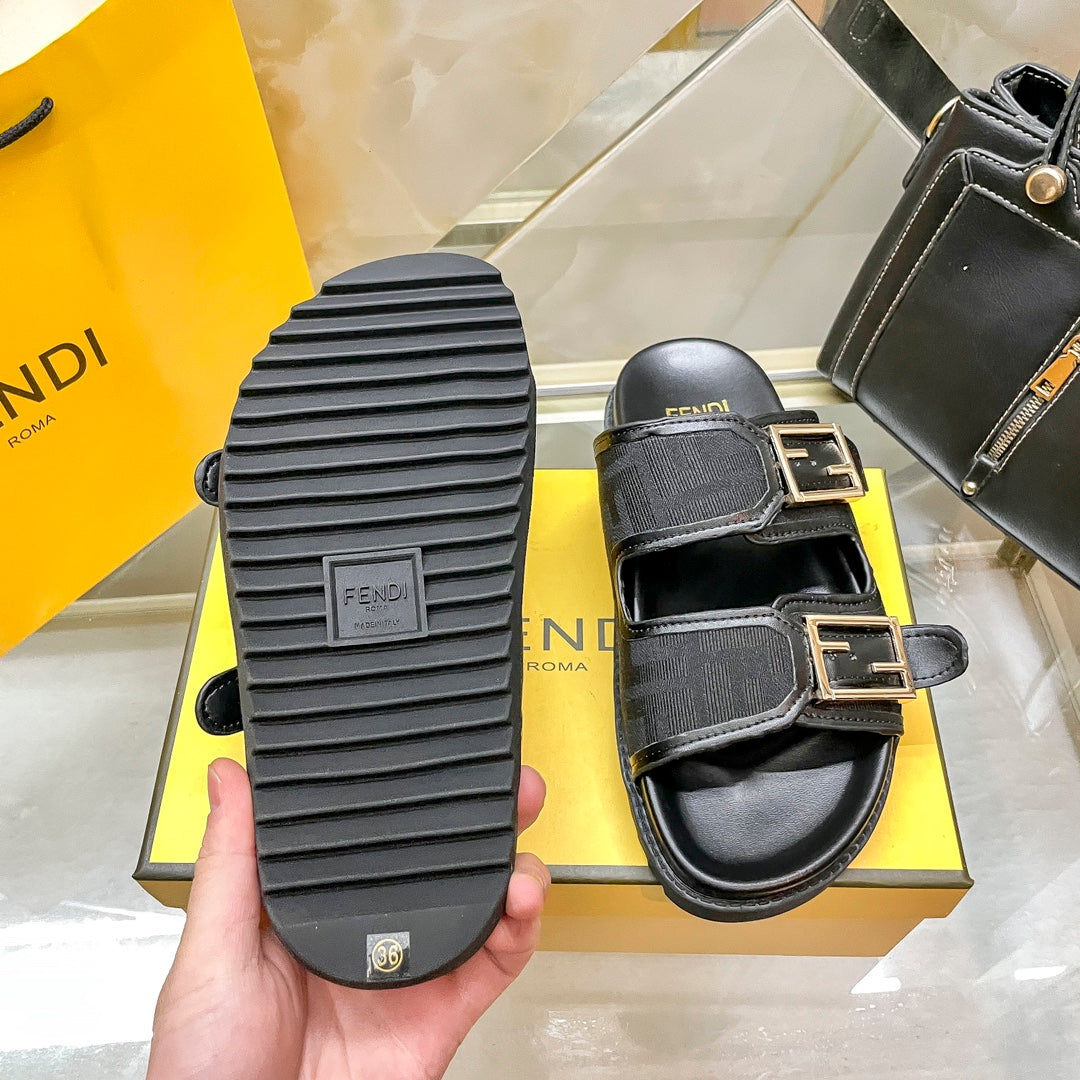 14F69ZDE Stylish slippers