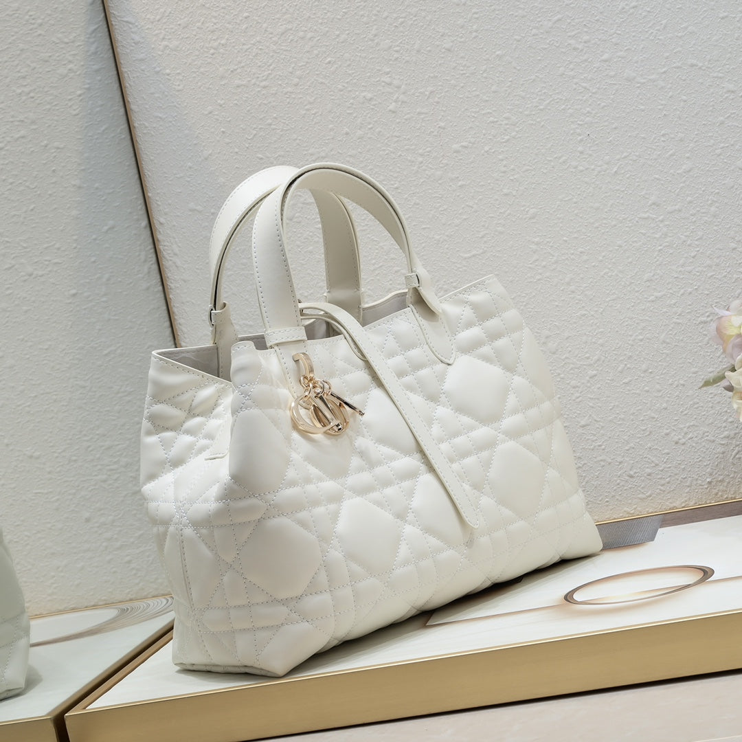 2XD359BDE Stylish leather bag 