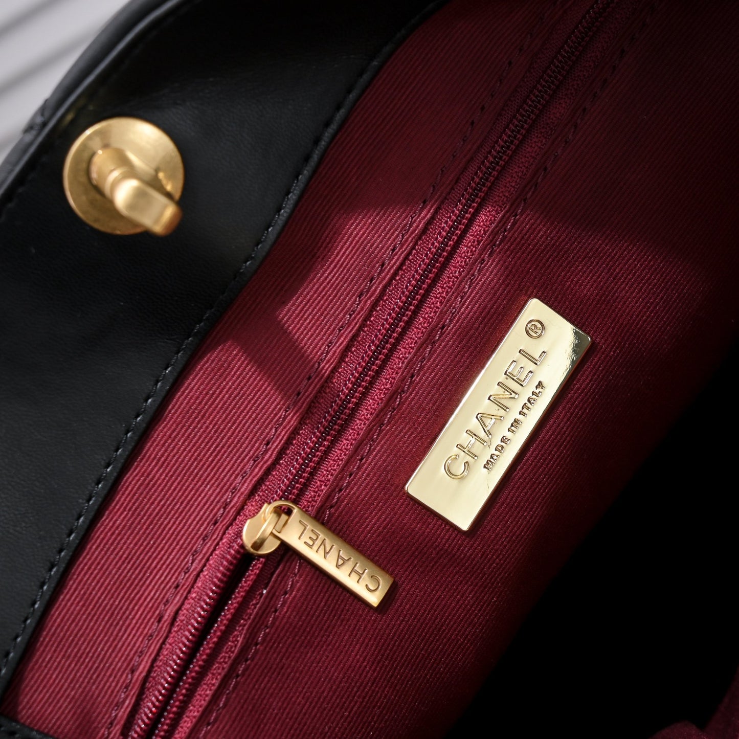 1XC41BDE Stylish leather bag 