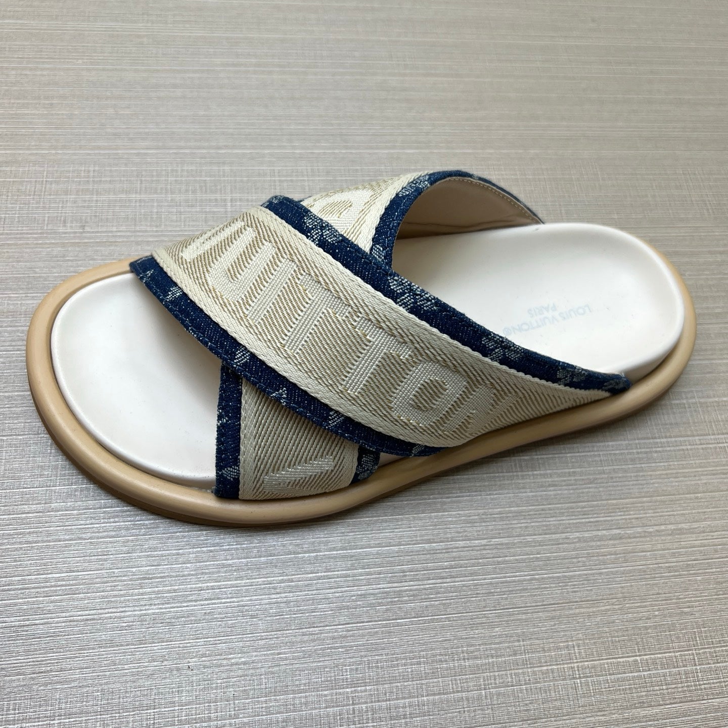 535ZE274ZDE Stylish Slippers