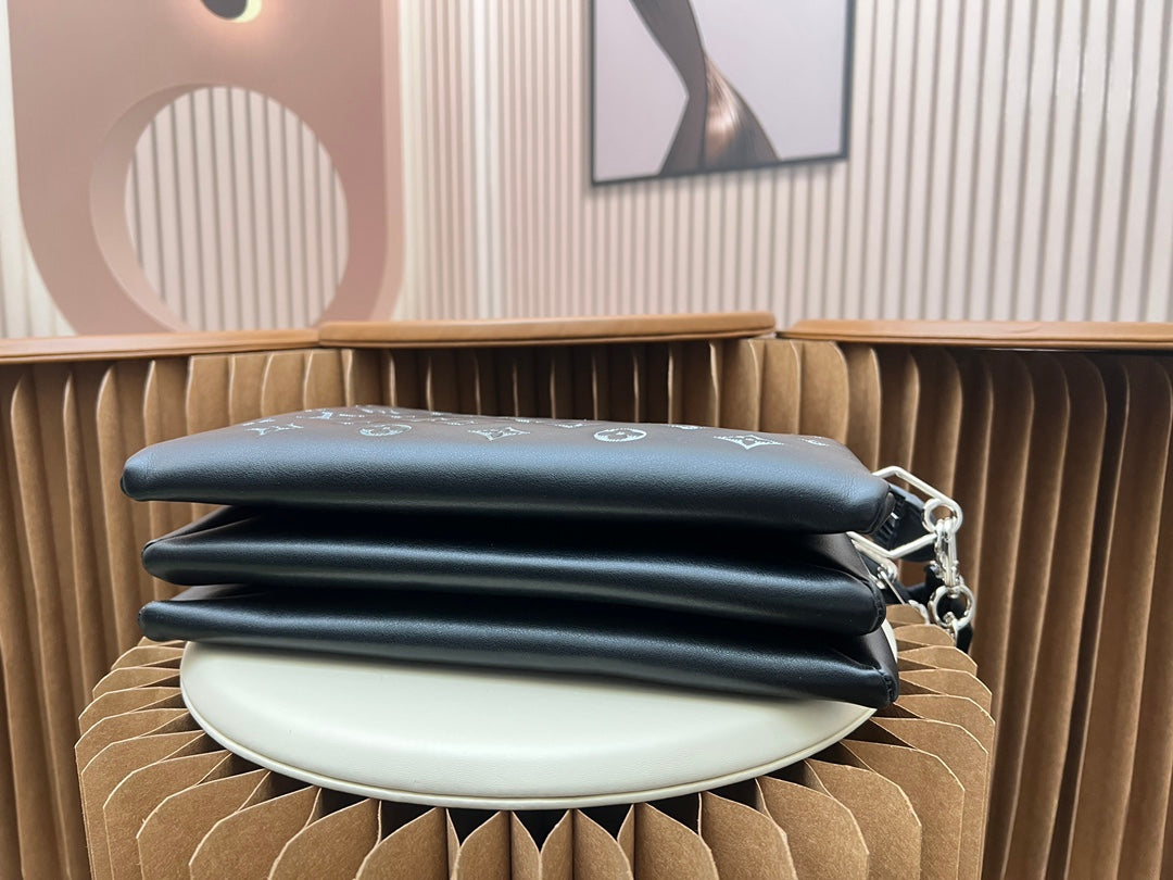 1XE181BDE Stylish leather bag 