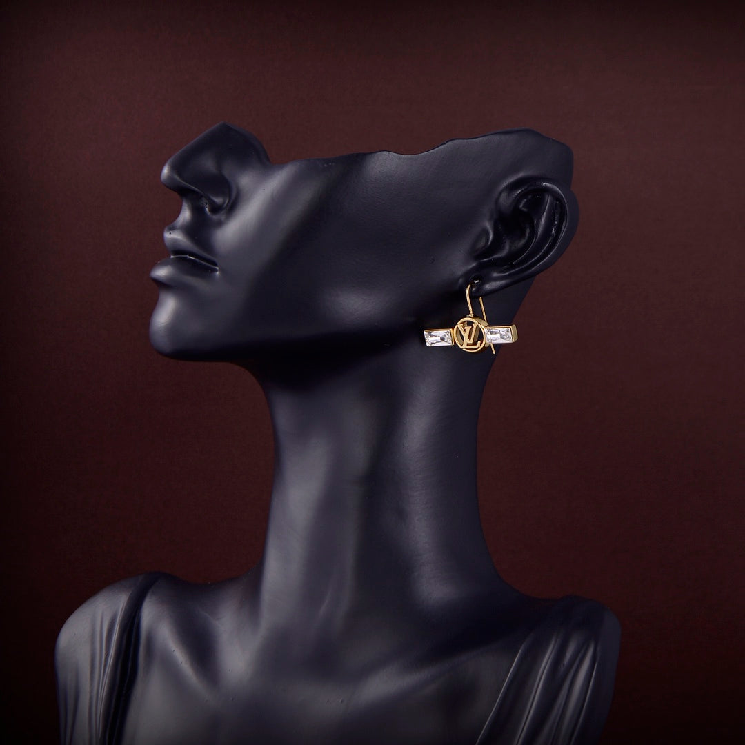 1YE353EDE Stylish Earrings