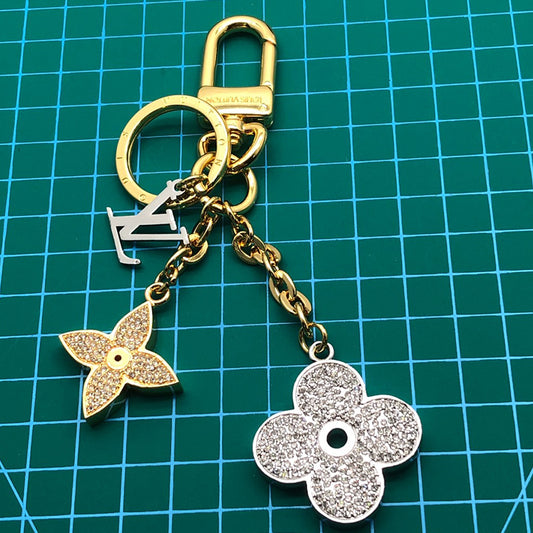 1E10ADE Stylish  Keychains