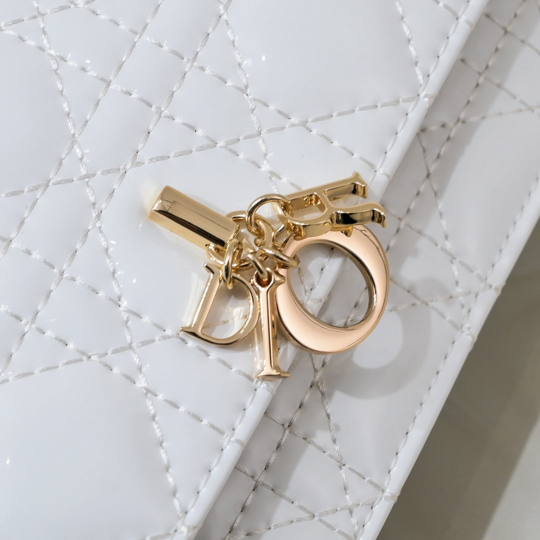 2XD360BDE Stylish leather bag 